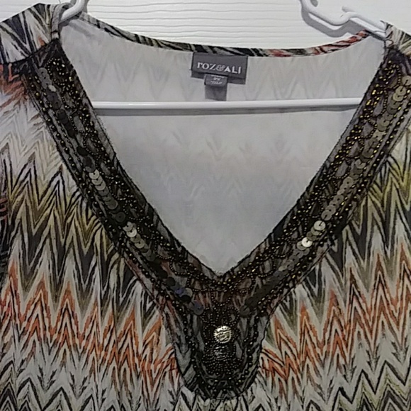 Roz & Ali Sleeveless blouse w/embellished neckline - Picture 3 of 5